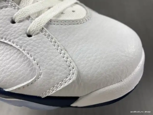 CT8529-141 Jordan Navy 6 (2022) Midnight Retro 0427